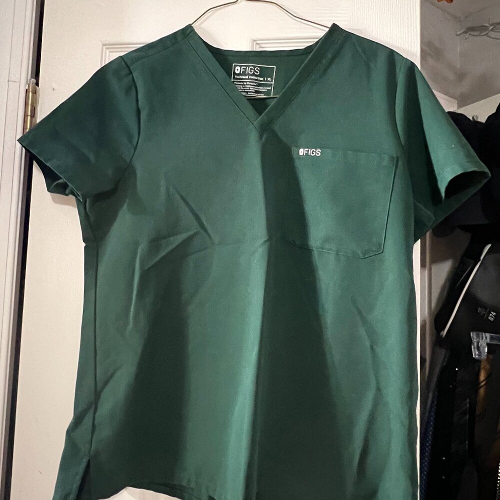 Figs Catarina One Pocket Scrub Top